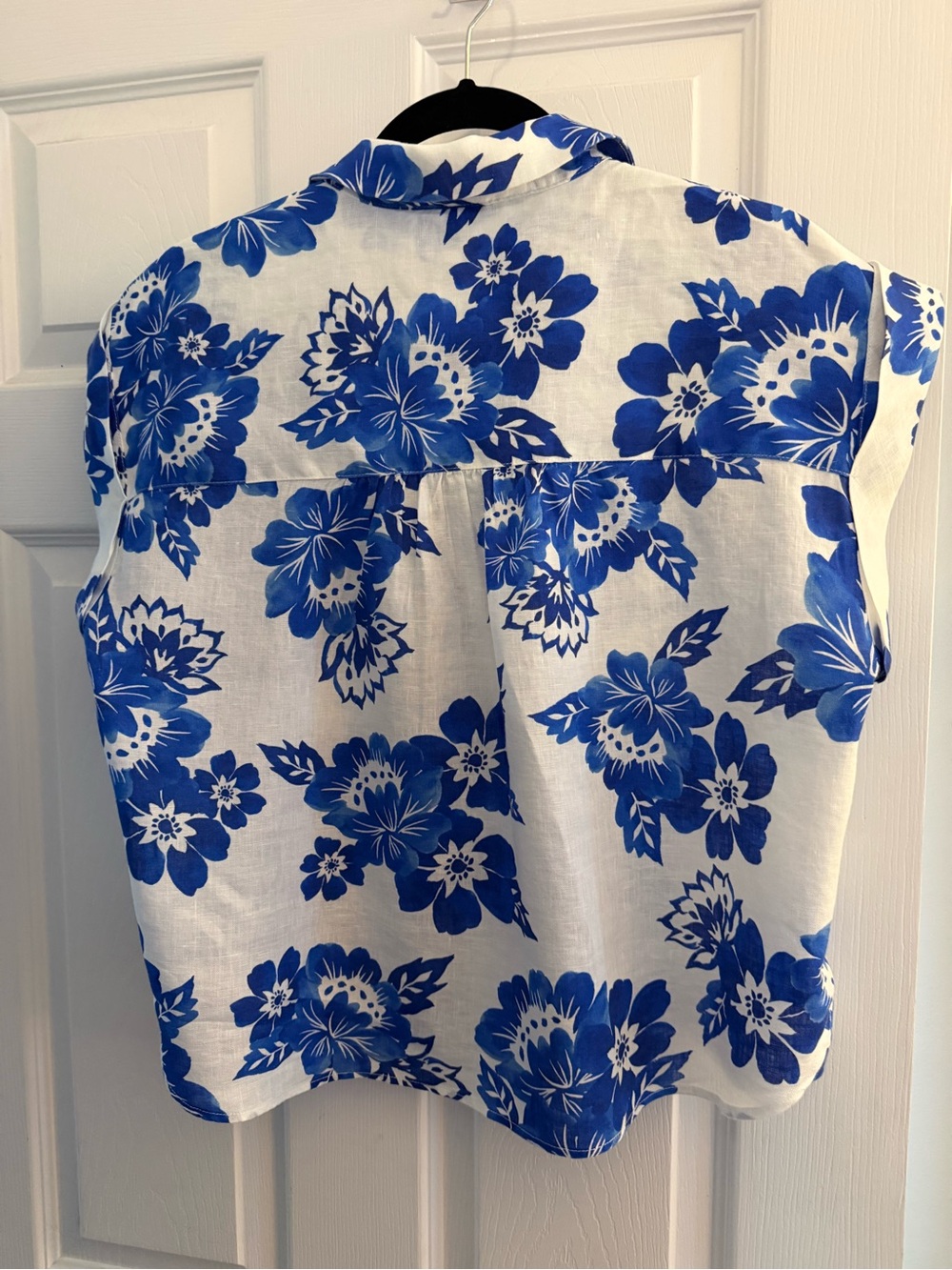 Magaschoni White Button-Front Top with Blue Floral Print - Picture 2 of 5